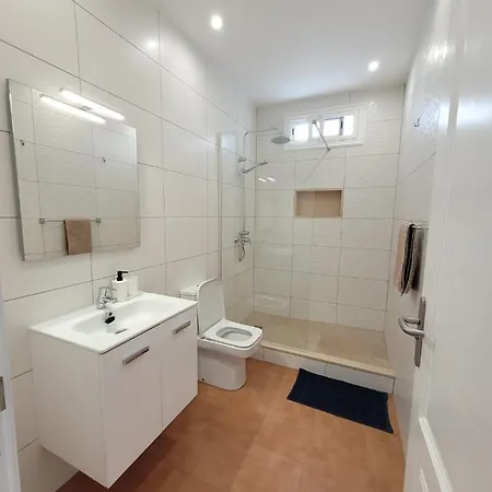 Private 4Bedroom Villa In A Gated Complex