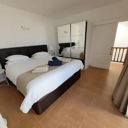 Private 4Bedroom Villa In A Gated Complex 别墅 普拉亚布兰卡